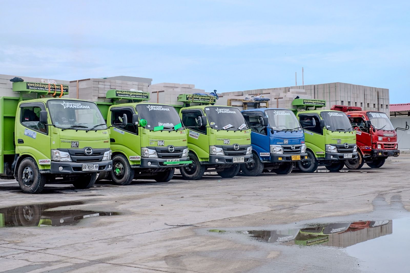 toko bata ringan terdekat di Makassar